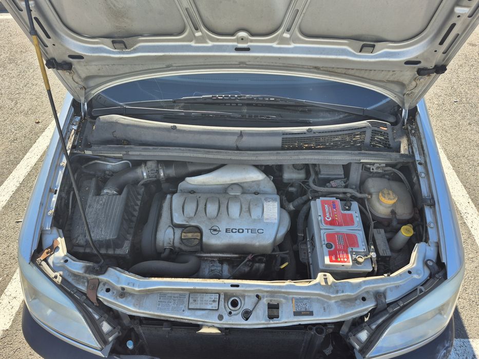 Vând Opel Zafira 2003