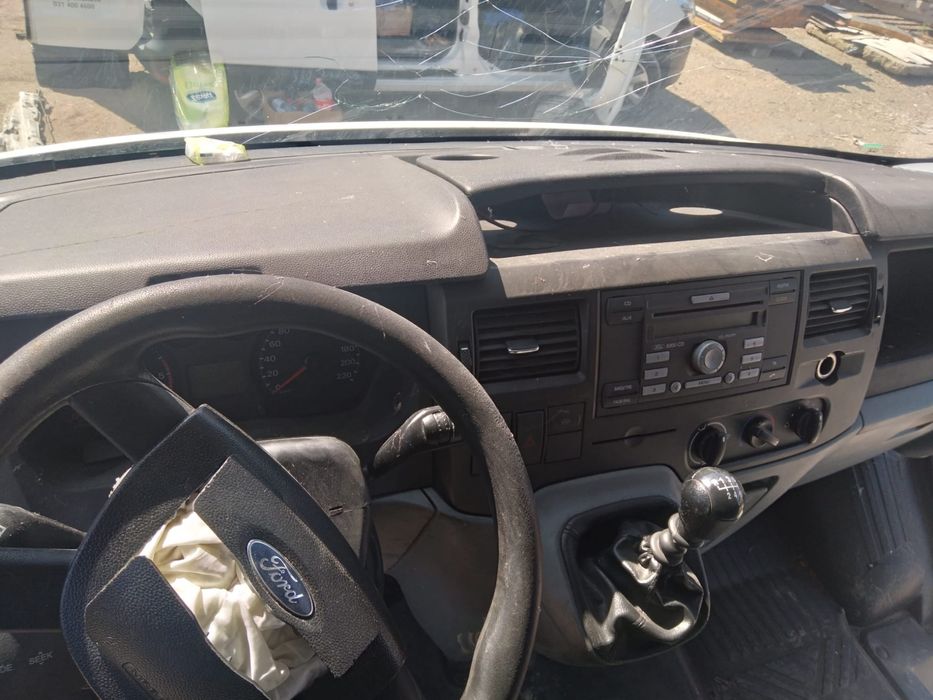 Ford Tranzit din 2013.10 Cu motor 2.2