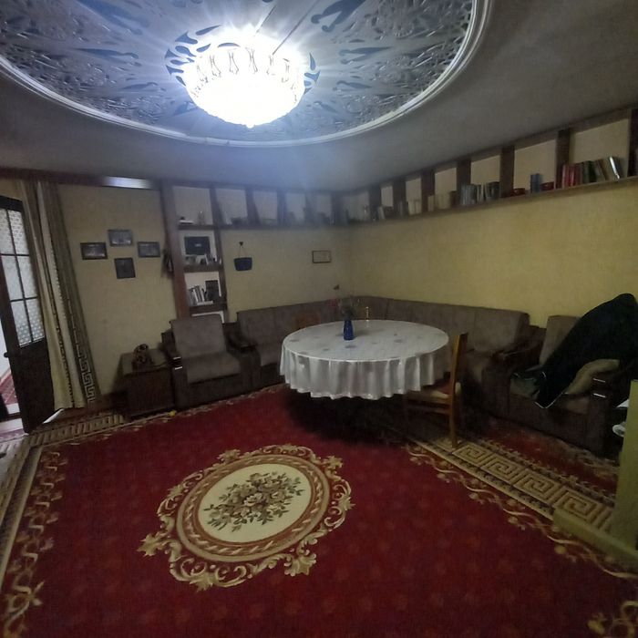 Продается  2 этажный дом