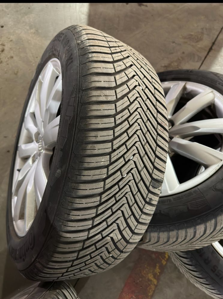 Jante Audi 19” cu anvelope iarna 235/55/R19