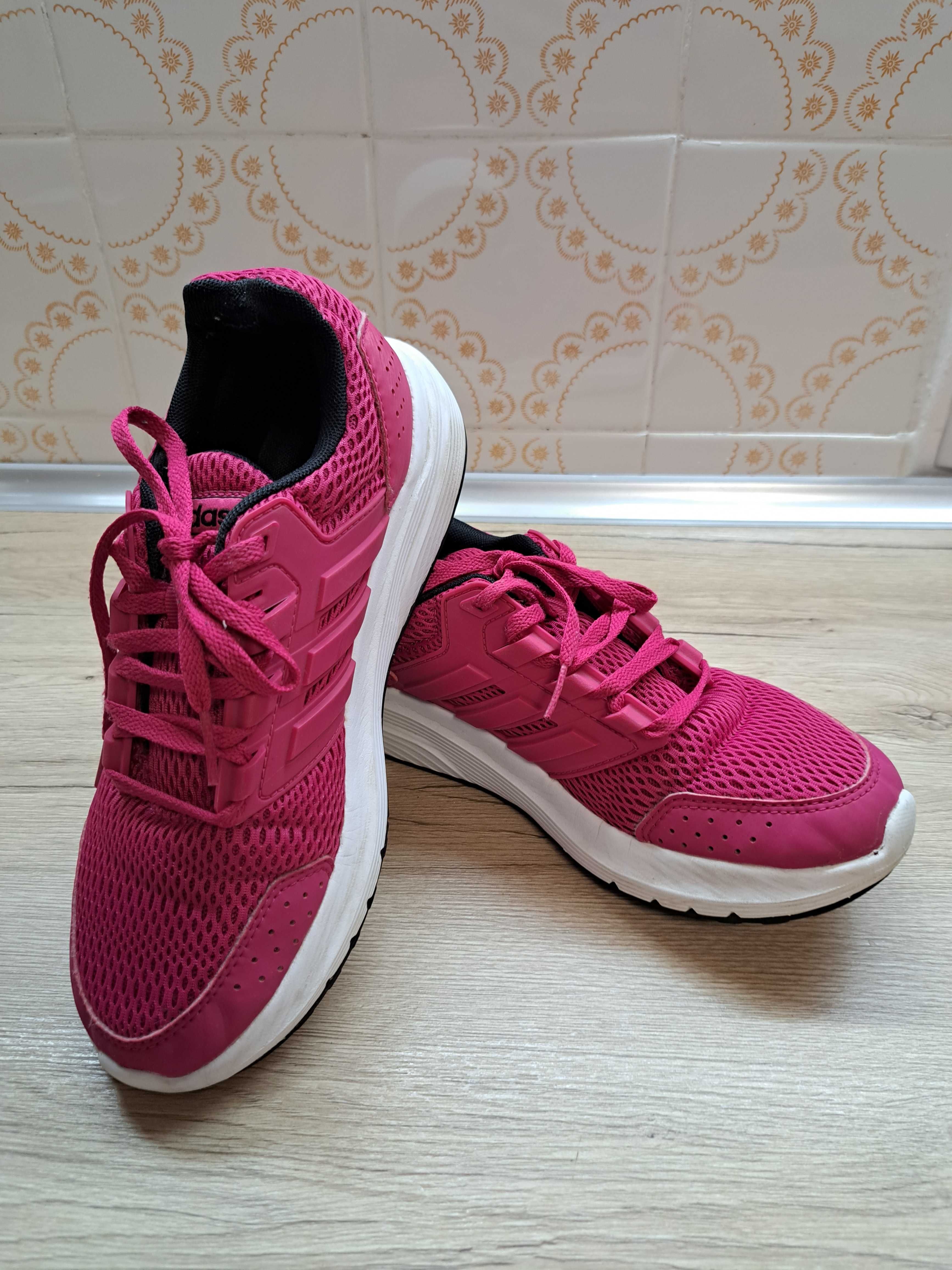 Маратонки Adidas 38 номер