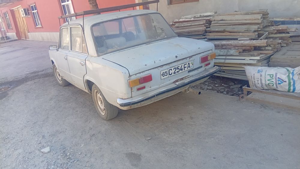 Sotiladi vaz 2101