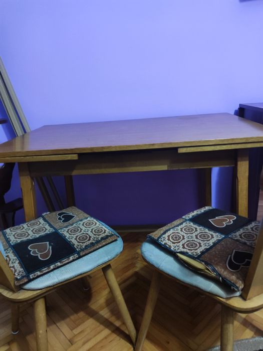 Masă Bucătărie extensibilă+ 2 scaune