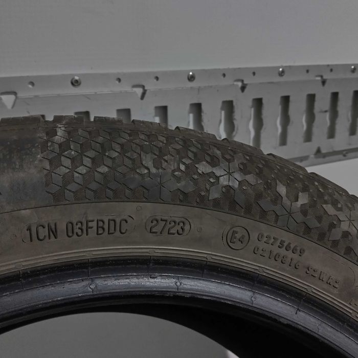 Зимни гуми continental  215 55 17