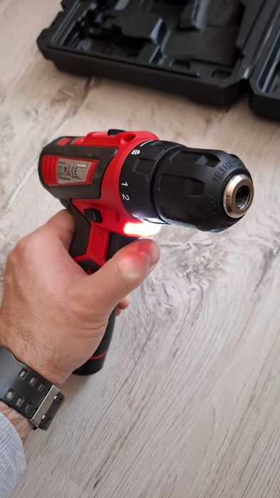 Акумулаторна бормашина RAIDER RD-CDL09T