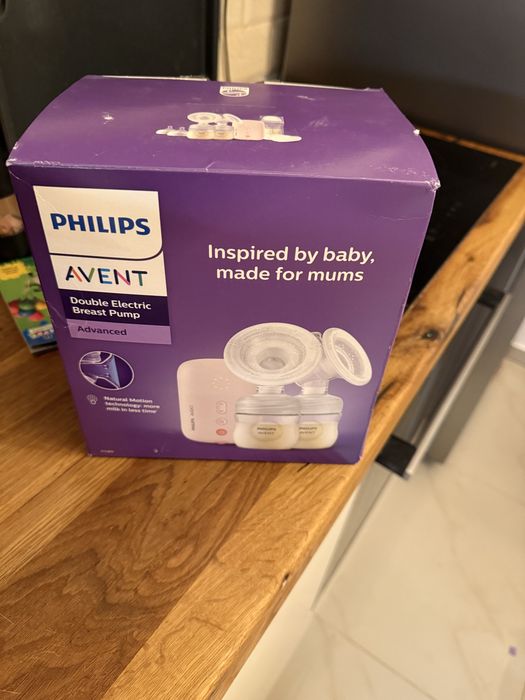 Vând pompă de sân dubla electrică Philips Avent cu cupă 24