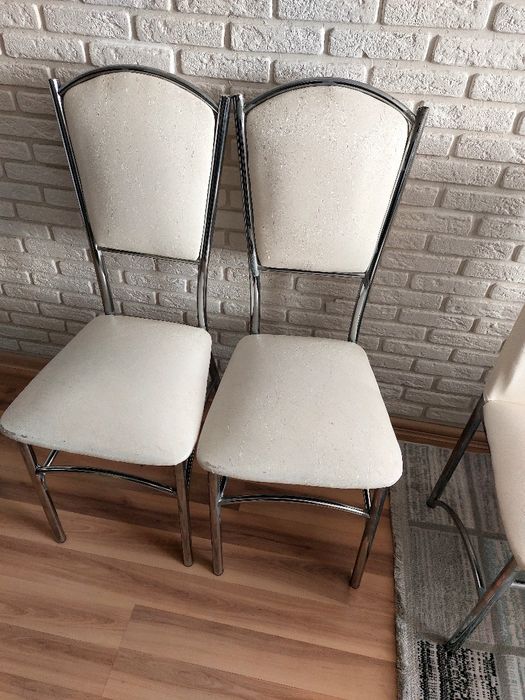 Продам  стулья по 4000т