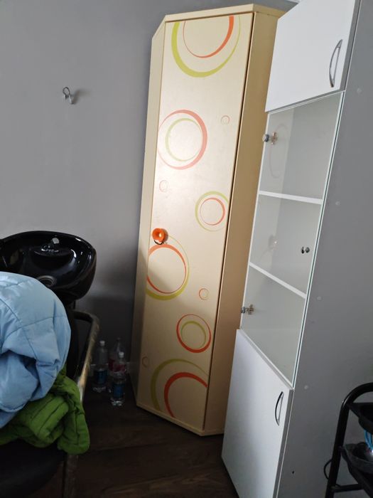 шкаф, диван, стол