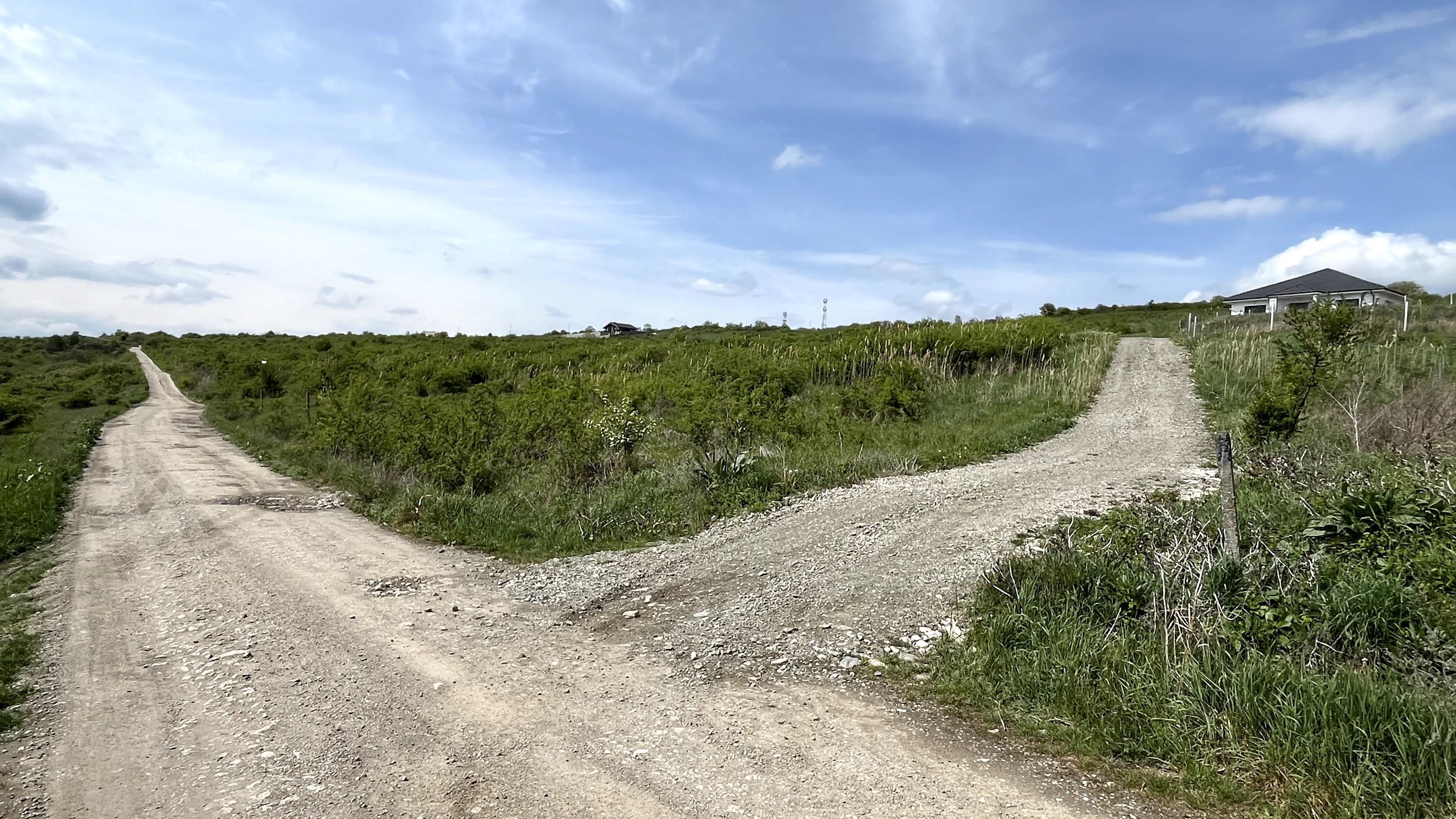 Teren cu panorama deosebită, zona Voronei