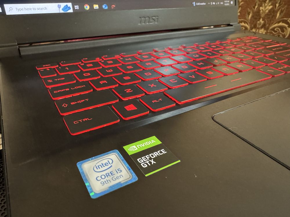 Игровой ноутбук MSI Thinq 9SC  идеальное состояние