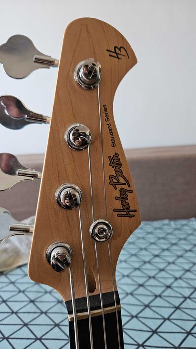 Bass si Amplificator Harley Benton