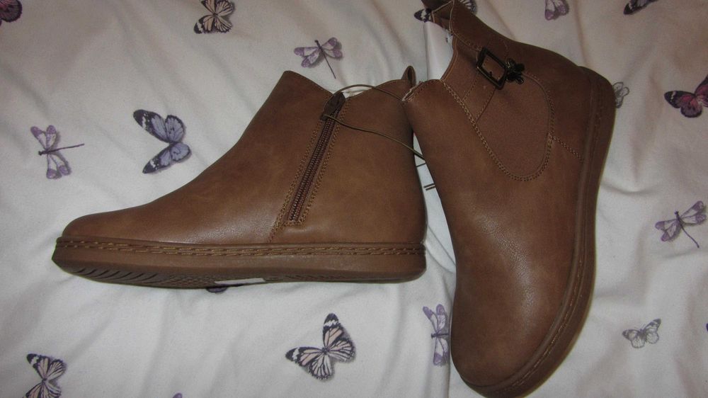 CRAFTED нови боти, 35 номер, стелка 22,5 см