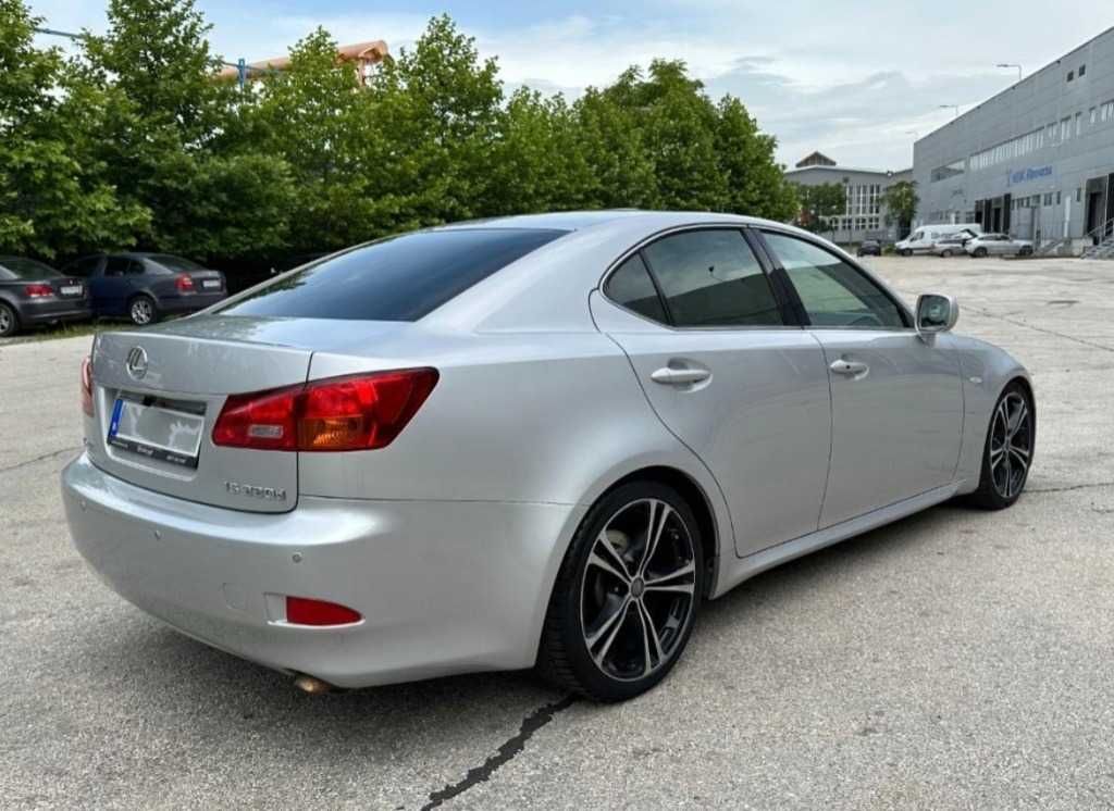 Lexus IS220d 177 к.с - 217100км пробег