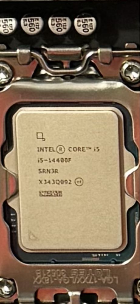 Procesor intel i5 14400f