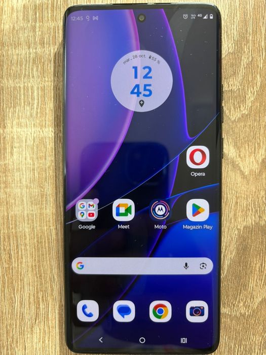 Vând telefon Motorola edge 40