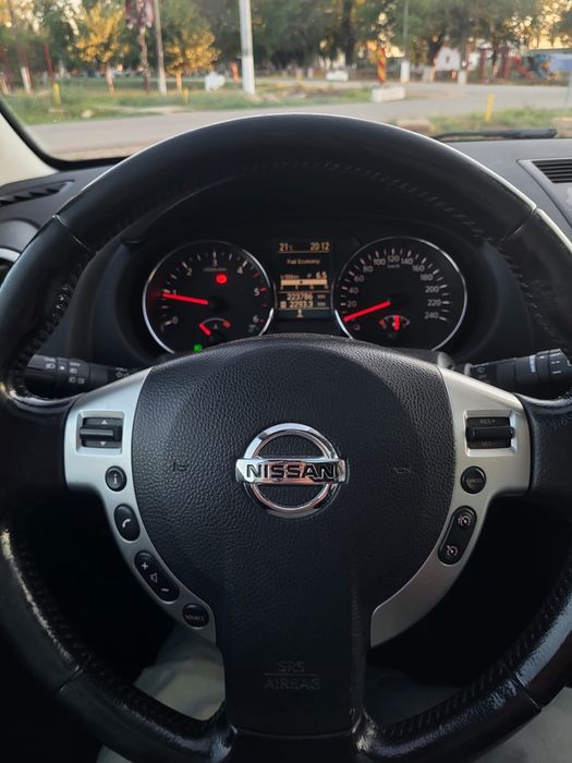 Vând/schimb  Nissan 1.5 diesel, 110 cp, an fabricație 09.2013