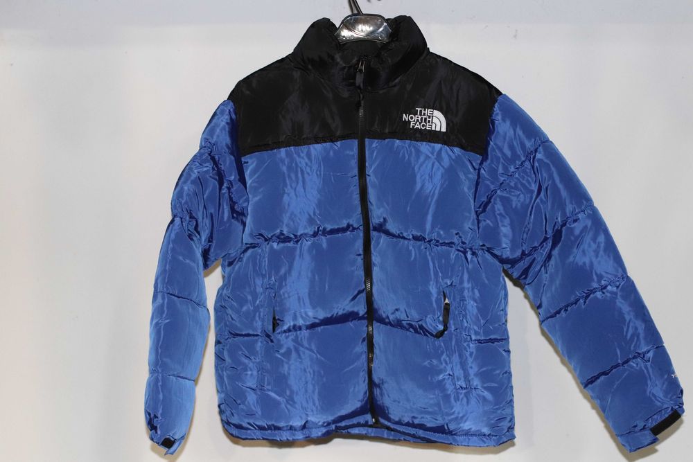 Geaca The North Face diverse modele