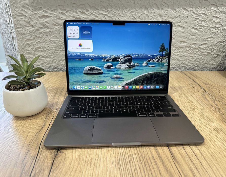 Ноутбук бизнес-класса Apple MacBook Air 13,6 /M2/8GB/512GB/100%/51 ЦП
