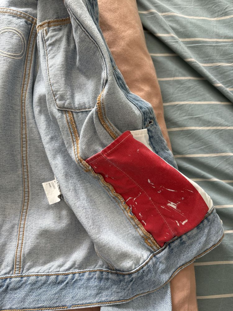 Jack & Jones jacheta denim albastru deschis cu rupturi marimea L