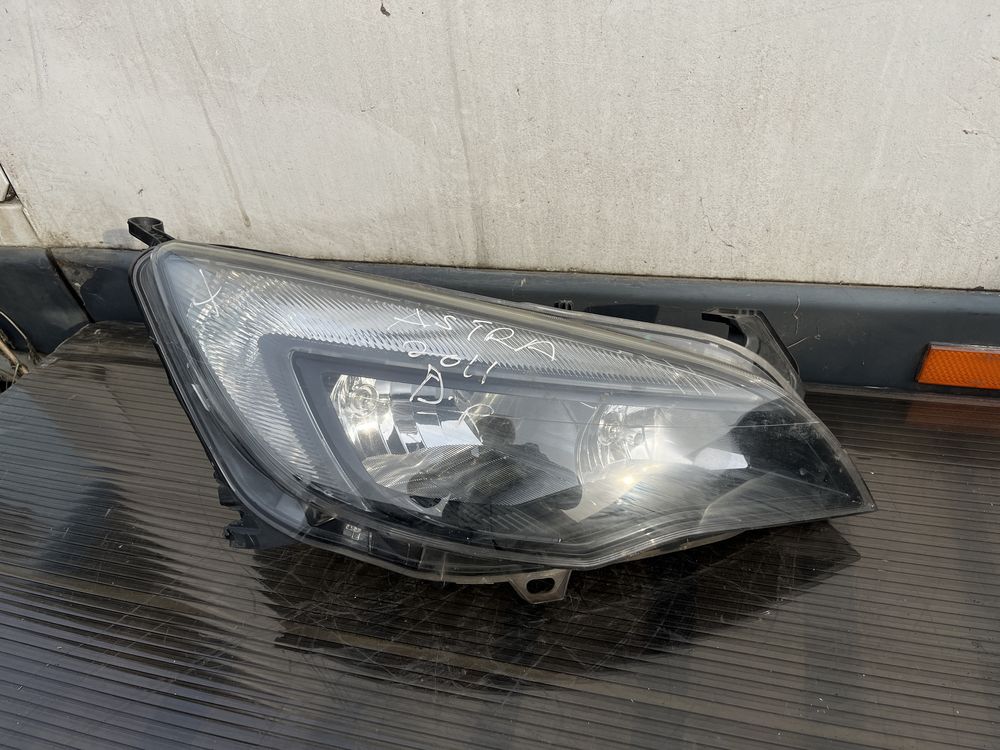 Far/Faruri Opel Astra J 2011 / Detin ambele modele, cu led sau fara