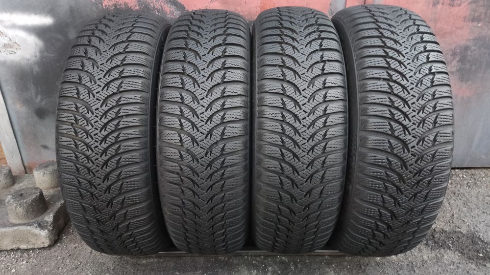 4бр. зимни гуми 185/65/15 Kumho Winter Craft 
dot22