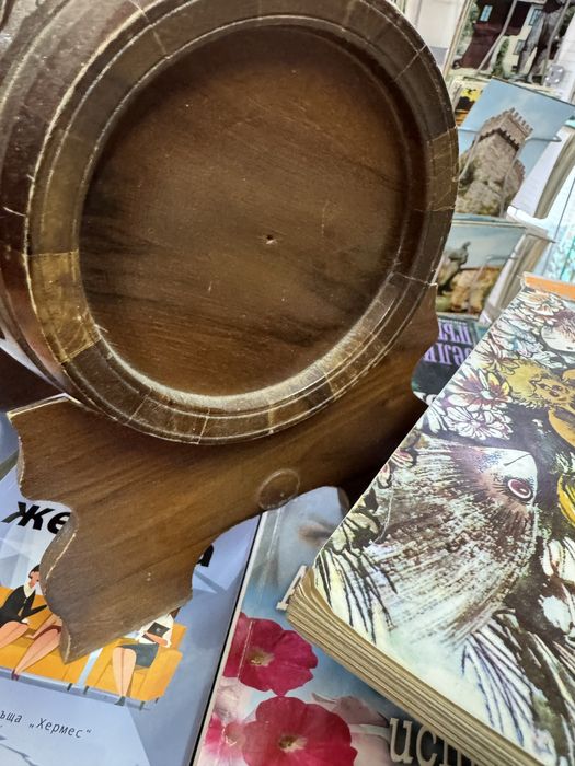 Дървена резбована декоративна бъчва