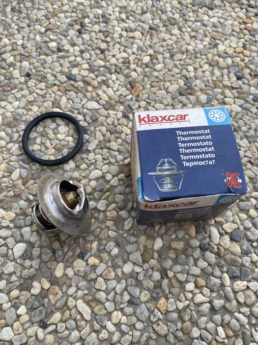 Termostat Dacia Solenza Supernova si Logan 1.4 mpi si 1.6 mpi nou