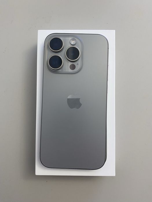 Продам Iphone 15 pro