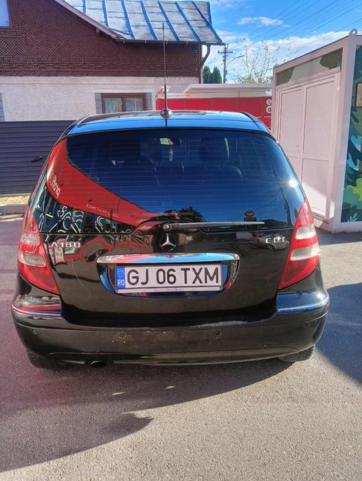 MERCEDES A 180 dis
