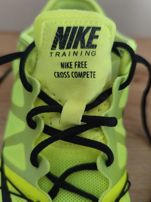 Дамски маратонки NIKE