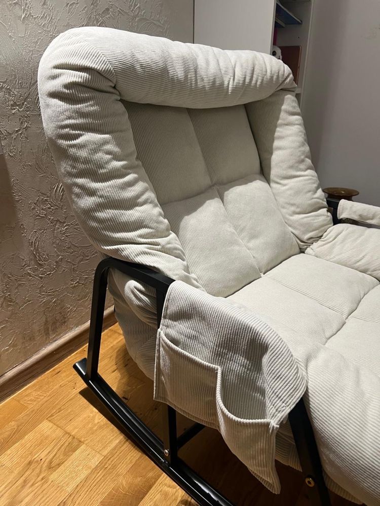 Продам Кресло качалку