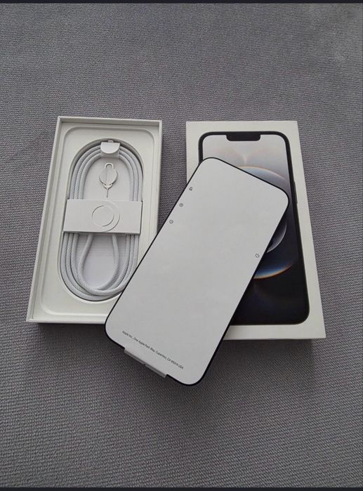 iPhone 16e nou, schimb cu 16 pro max