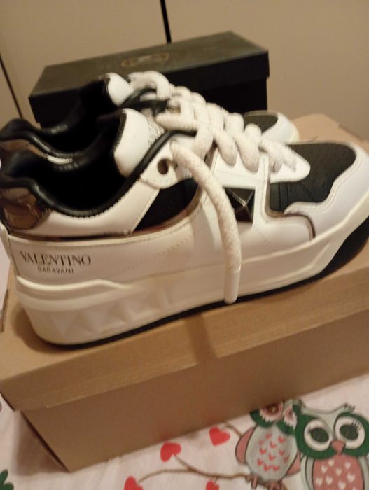 Adidași superbi nr.34