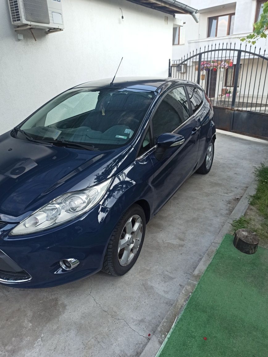 Ford Fiesta 1.4 бензин/ газ  2010г.