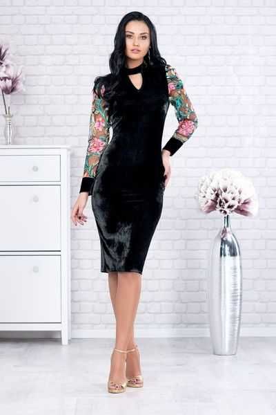 Rochie eleganta din catifea cu broderie florala pe maneci