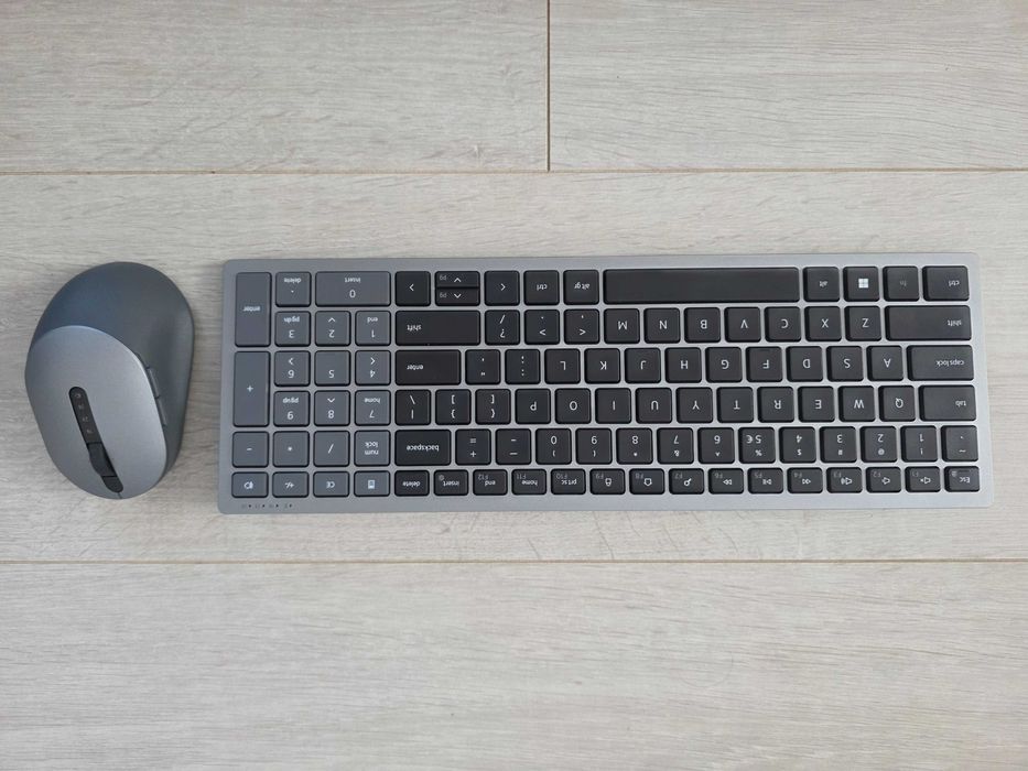 Kit Tastatura + Mouse Dell Multi-Device KM7120W