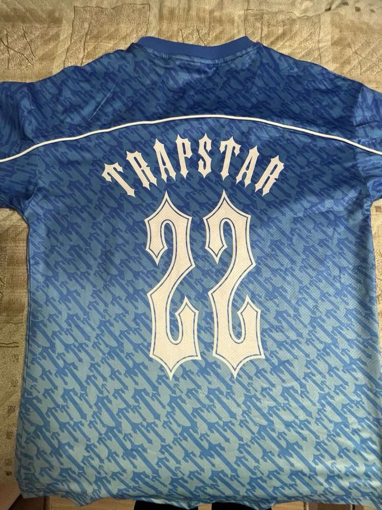 Trapstar тениска