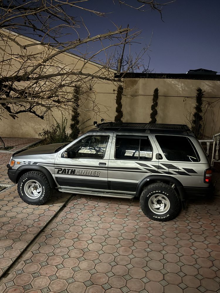 NISSAN  Pathfinder