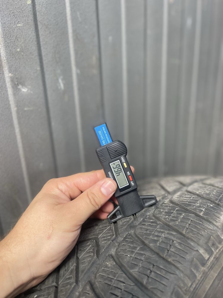Зимни гуми 235 65 17 Pirelli scorpion