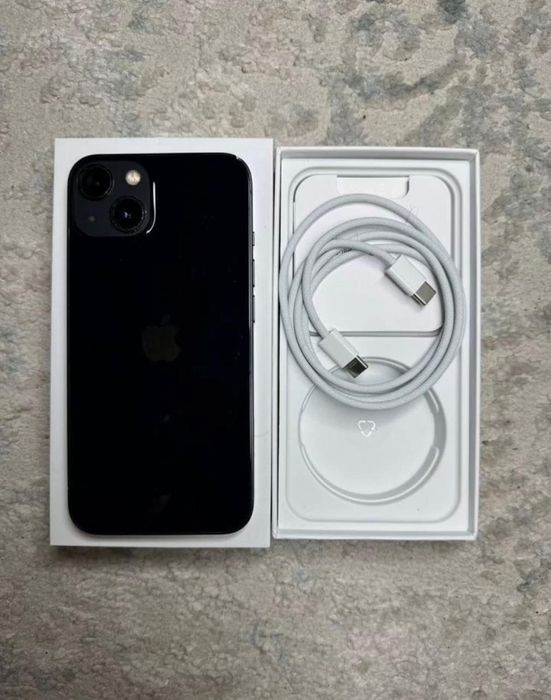 13 айфон чёрный 128гб