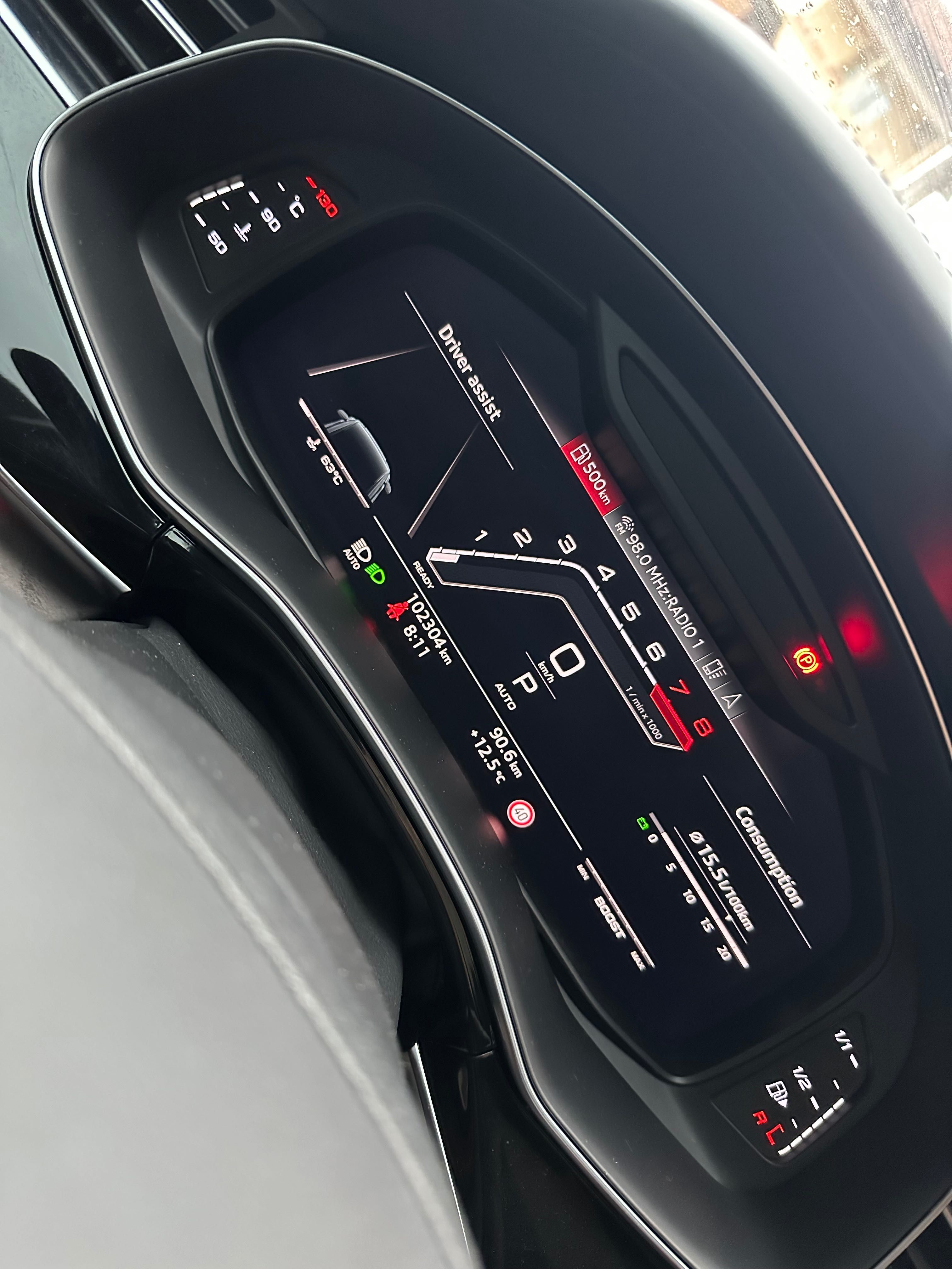 Активиране на спортен километраж за audi q8 a7 a6