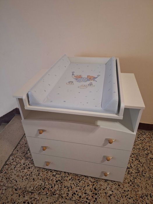 Comoda de infasat cu saltea