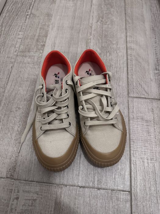 Tenisi le coq sportif de dama