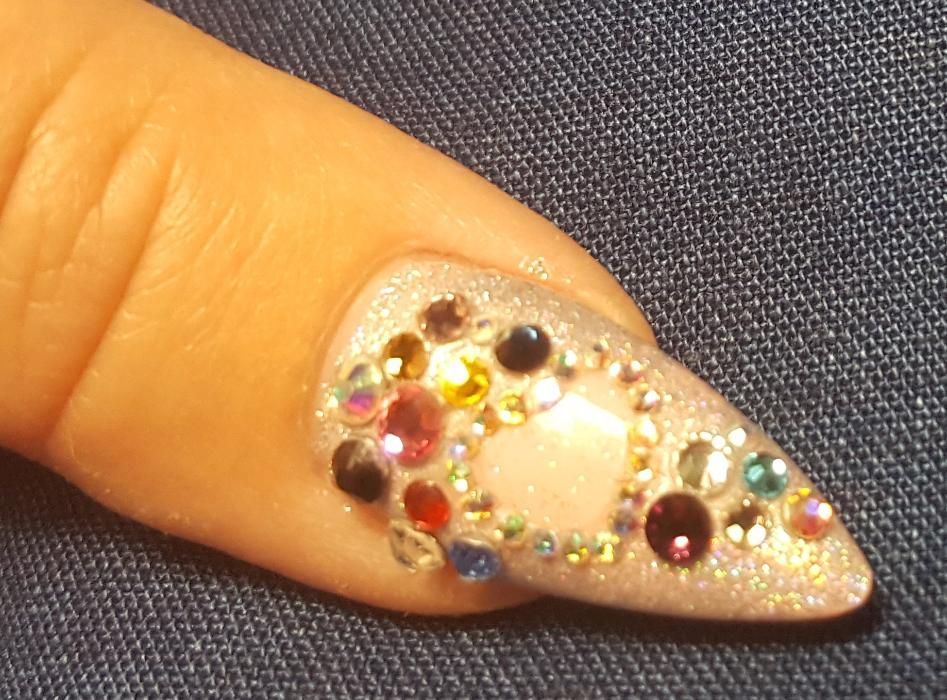 Swarovski nails-strasuri unghii