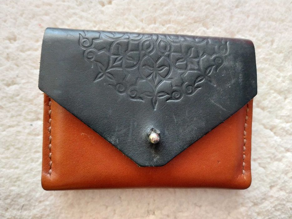 Компактно портмоне