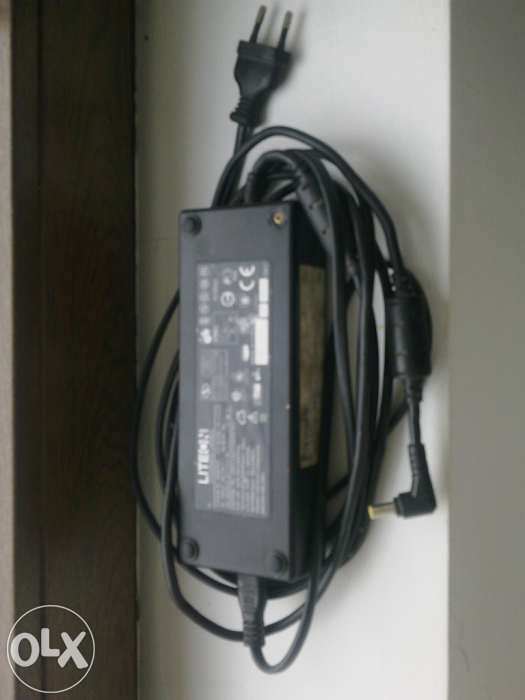 Laptop Fujitsu Siemens Amilo D7850