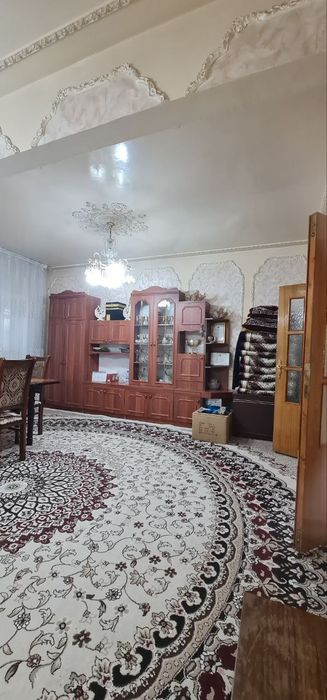 Юнусобод 19кв 5/4/5 Сотилади