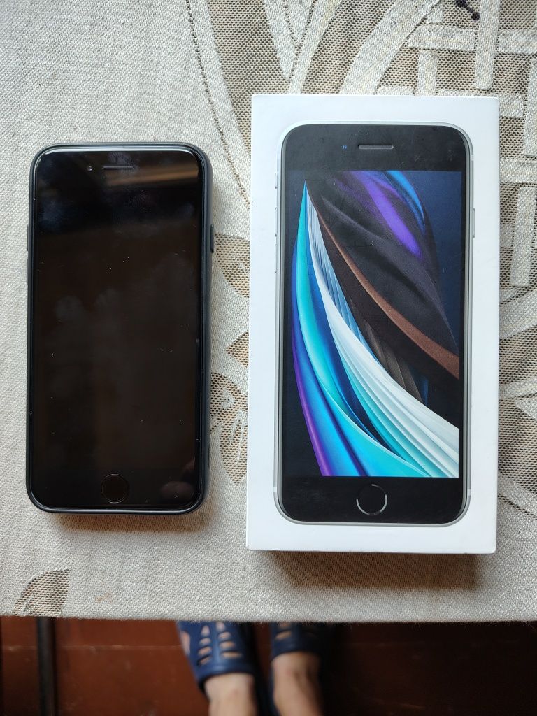 iPhone SE 2020   64gb