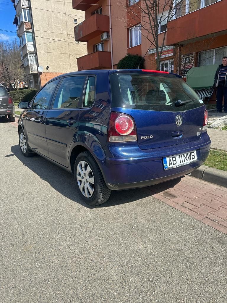 Vând Volkswagen Polo