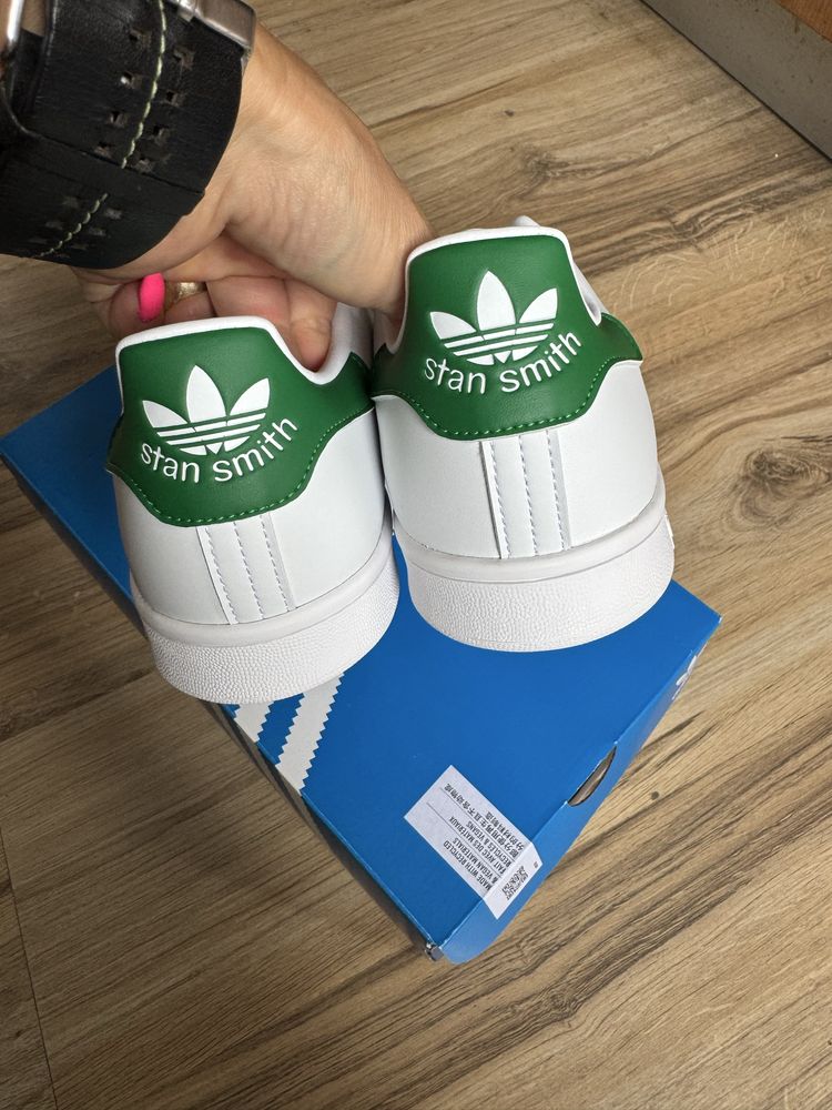Оригинални нови кецове ADIDAS STAN SMITH! 40,41,43,44 н